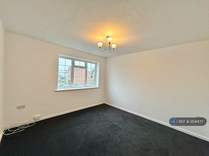 4 Bedroom Terraced House To Rent In Periwinkle Close, Sittingbourne, ME10