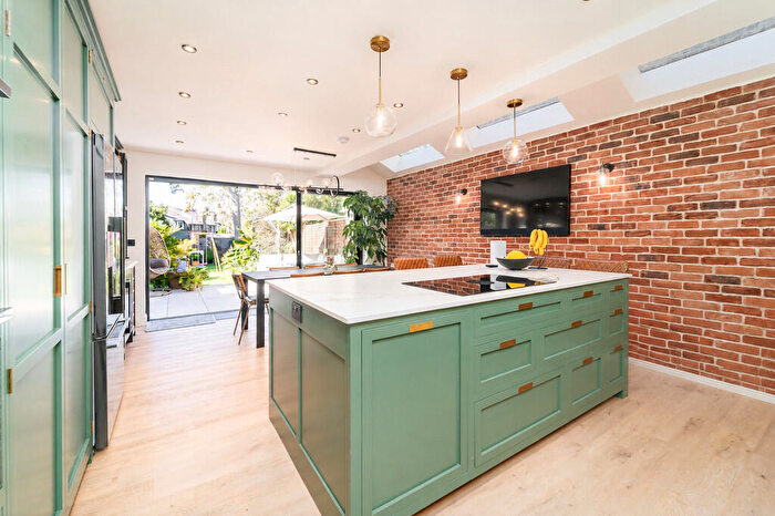 5 Bedroom Terraced House For Sale In Harold Road, Crouch End, N8