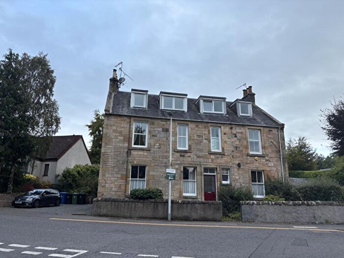 3 Bedroom Flat To Rent In North End, Cambusbarron, FK7