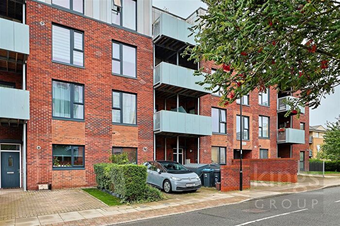 2 Bedroom Maisonette For Sale In Canning Square, Enfield, EN1