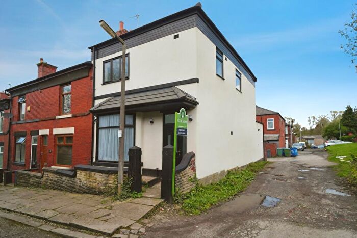 3 Bedroom End Of Terrace House For Sale In Morton Street, Radcliffe, Manchester, Greater Manchester, M26