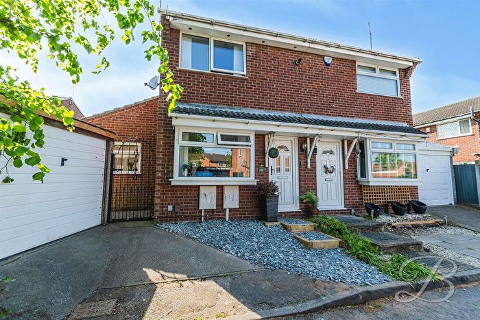 2 Bedroom Semi Detached House For Sale In Sherwood Close, Mansfield, NG18
