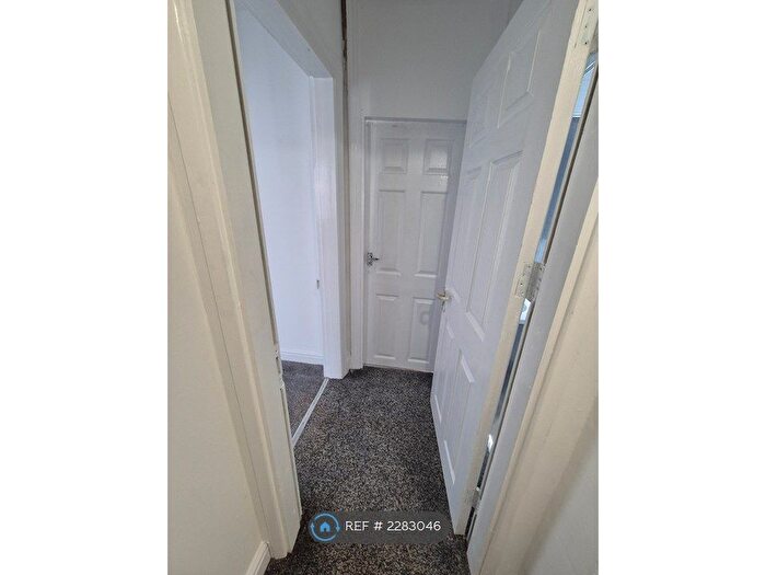 2 Bedroom Flat To Rent In Corporation Road, Darlington, DL3