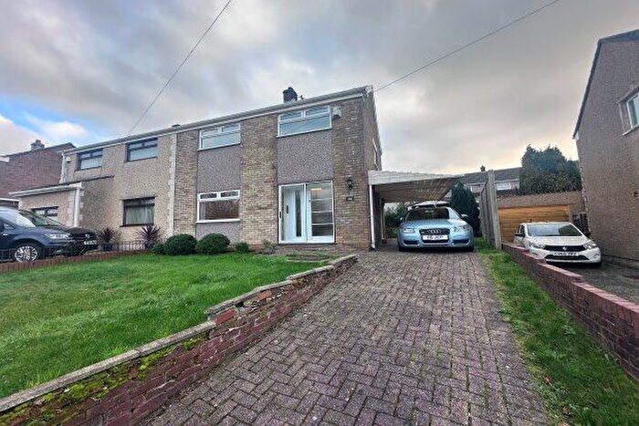 3 Bedroom Property To Rent In Carmel Road, Swansea, SA1