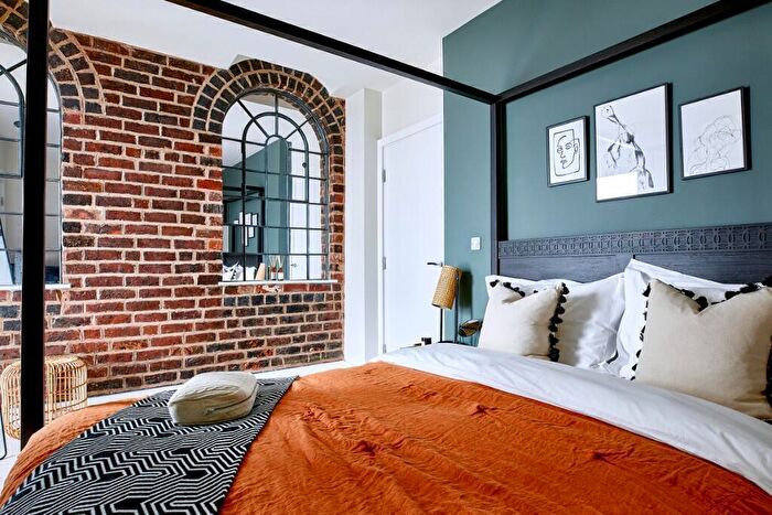 2 Bedroom Apartment To Rent In Charlotte Street, Birmingham, B3