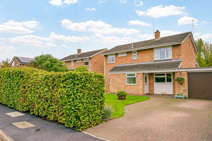 4 Bedroom Detached House For Sale In Holmewood Crescent, Holme, PE7