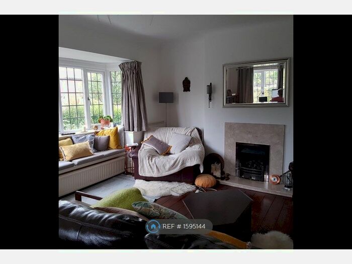 3 Bedroom Semi-Detached House To Rent In Hartburn Place, Newcastle, NE4