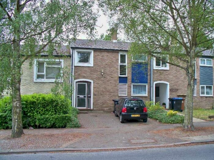 4 Bedroom House To Rent In Northdown Road, Hatfield, AL10