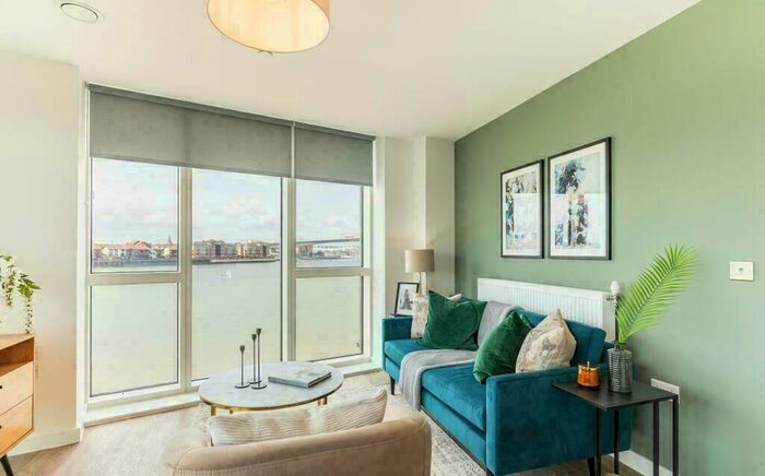 2 Bedroom Apartment To Rent In Centenary Plaza, Southampton, SO19