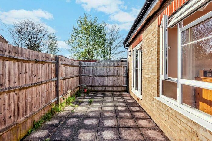 1 Bedroom Flat To Rent In Bensham Grove, Thornton Heath, CR7