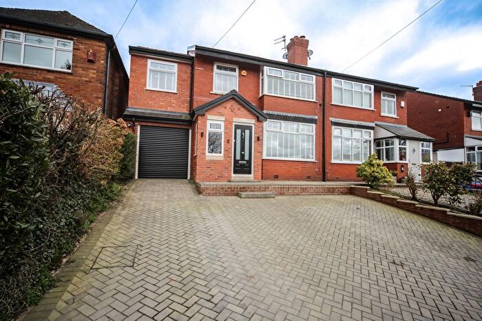 4 Bedroom Semi-Detached House For Sale In Spencers Lane, Orrell, WN5