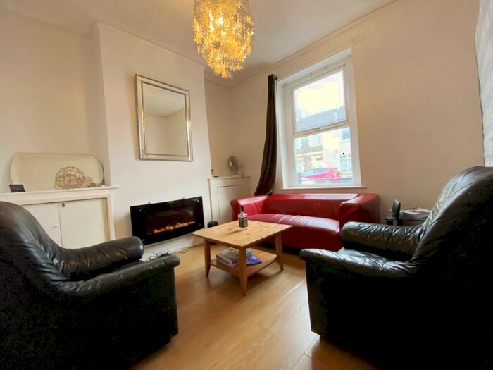 4 Bedroom House To Rent In Russell Street, Cathays, CF24