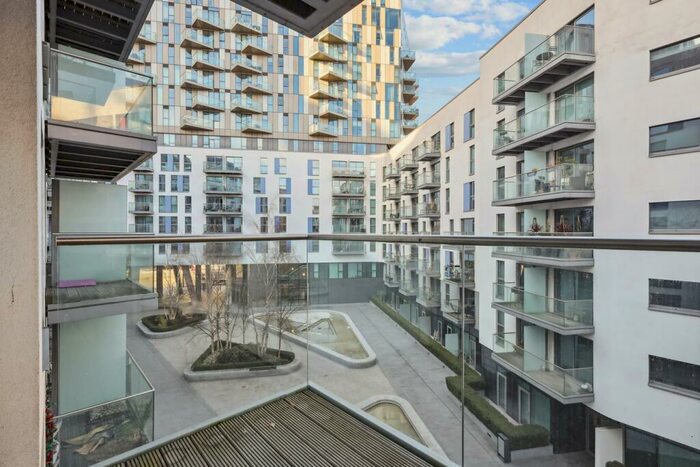 1 Bedroom Apartment To Rent In Keats Apartments, Saffron Central Square, Croydon, CR0