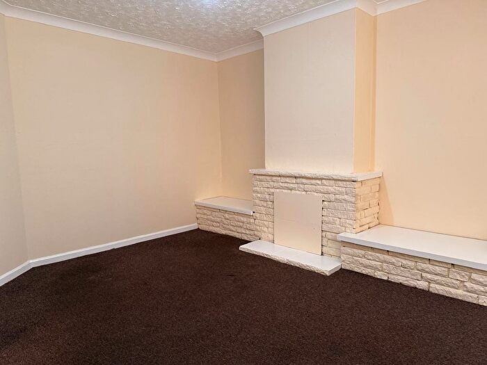 3 Bedroom Terraced House To Rent In Kelvin Road, Tilbury, RM18