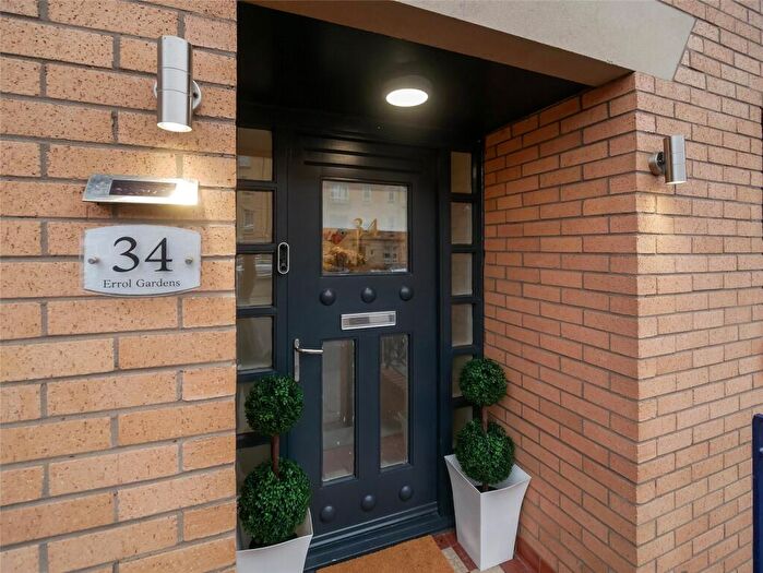 3 Bedroom Flat For Sale In Errol Gardens, Glasgow, Glasgow City, G5
