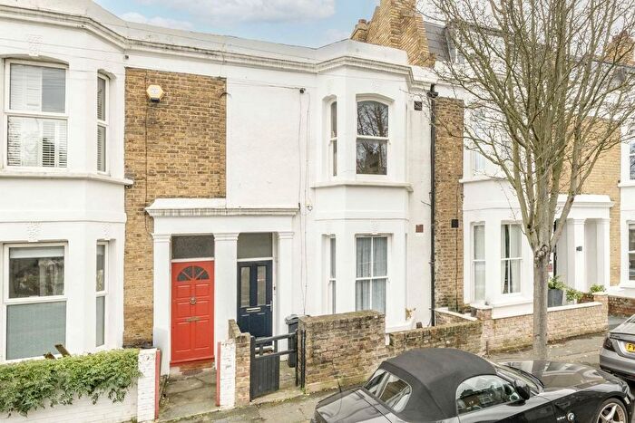1 Bedroom Flat To Rent In Hargwyne Street, London, SW9