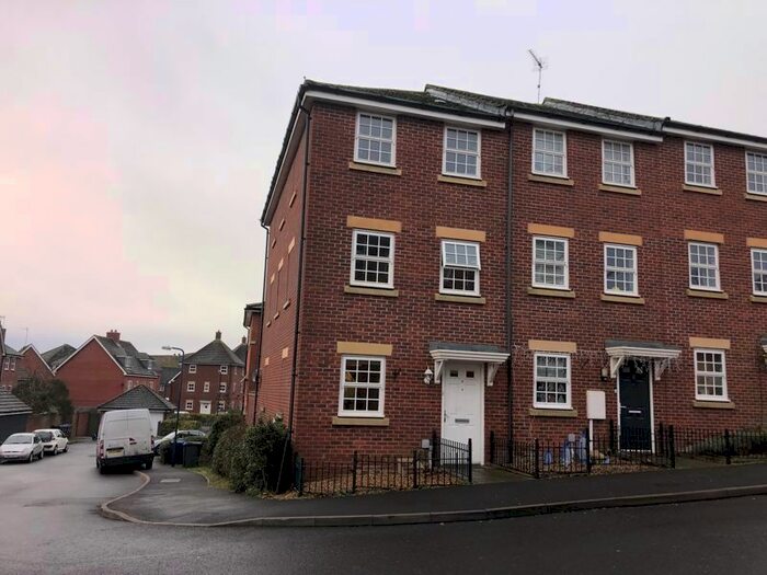 3 Bedroom Terraced House To Rent In Buscot Park Way, Daventry, NN11