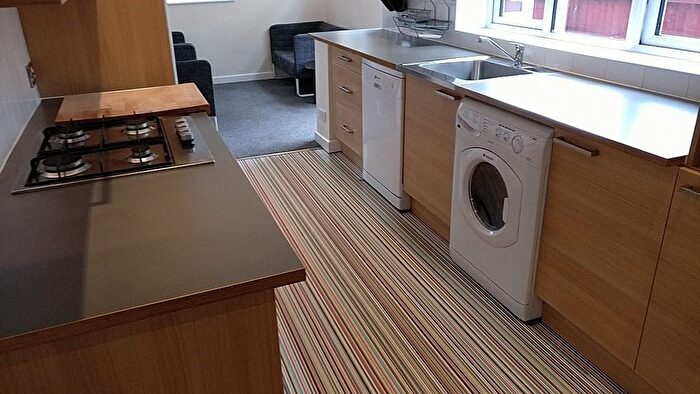 6 Bedroom Property To Rent In Milton Road, Southampton, SO15