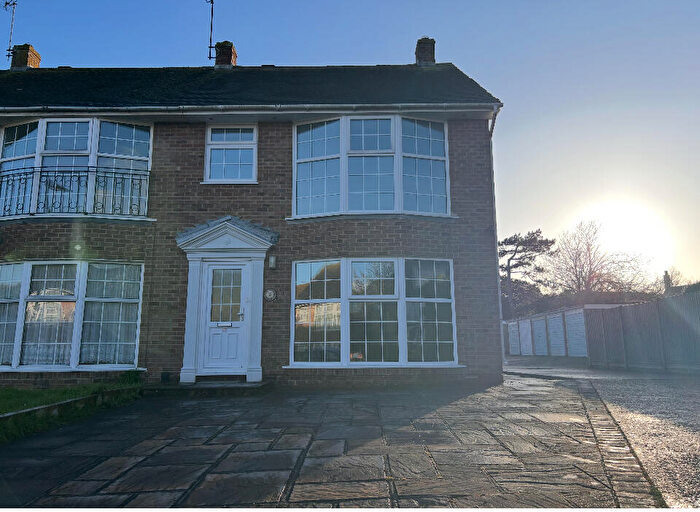 3 Bedroom End Of Terrace House For Sale In Churchill Close, Eastbourne, BN20