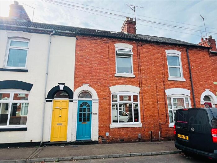 4 Bedroom Town House For Sale In Byron Street, Poets Corner, Northampton, NN2