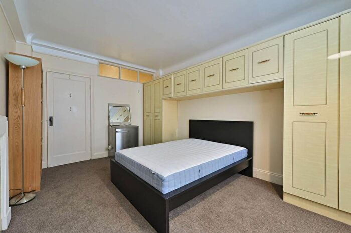 1 Bedroom Flat To Rent In Gloucester Place, London, , Marylebone, London, NW1