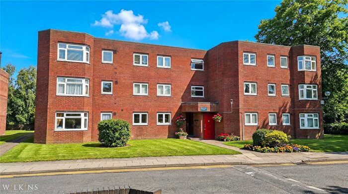 2 Bedroom Flat For Sale In Ethelred Close, Sutton Coldfield, West Midlands, B74