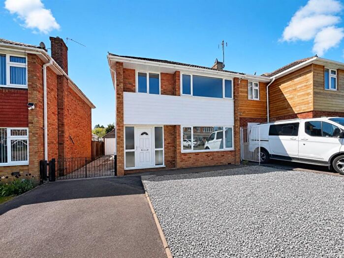 3 Bedroom Detached House For Sale In Park View, Sharnford, Leicester, LE10