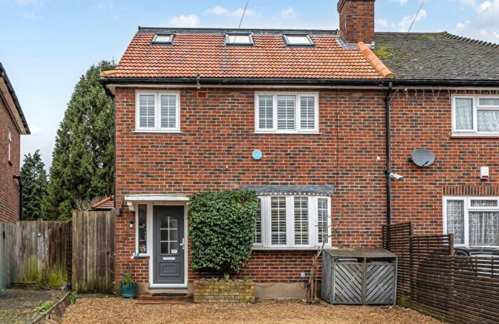 4 Bedroom Semi Detached House For Sale In Barwood Avenue, West Wickham, Kent, BR4