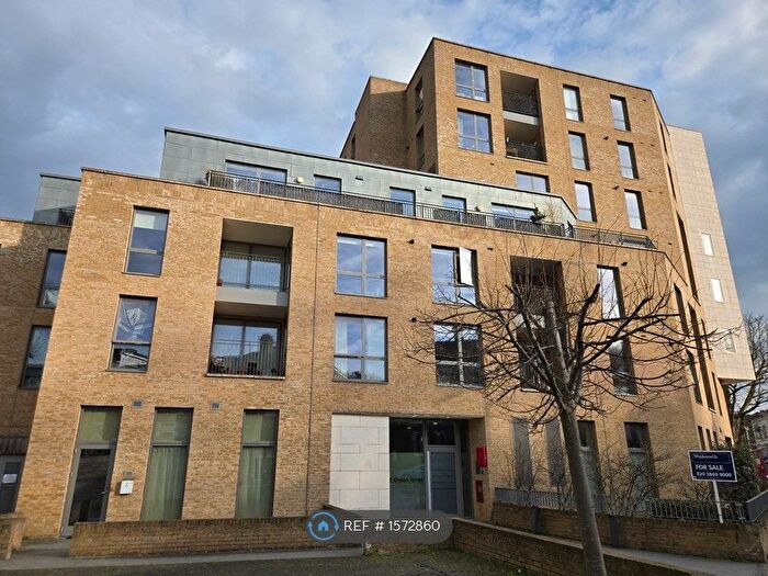 1 Bedroom Flat To Rent In Green Lanes, London, N16