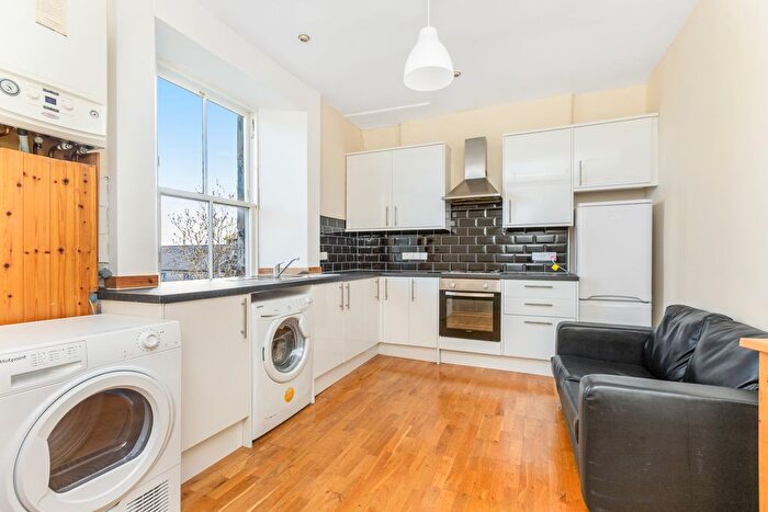1 Bedroom Flat For Sale In / Montague Street, Newington, Edinburgh, EH8