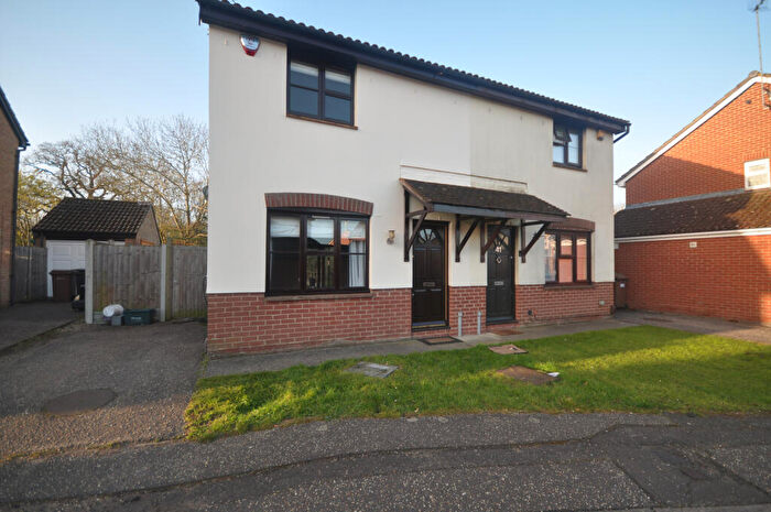 3 Bedroom Semi Detached House To Rent In Chelmsford, Essex, CM1