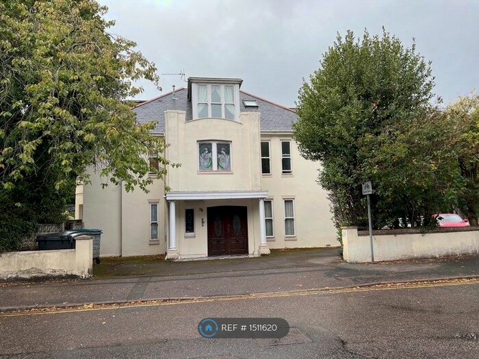 2 Bedroom Flat To Rent In Portchester Road, Bournemouth, BH8