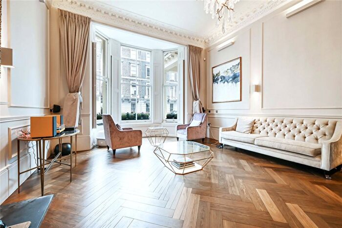 3 Bedroom Flat For Sale In Queen's Gate Place, Kensington, SW7