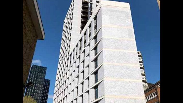 2 Bedroom Flat To Rent In Addiscombe Grove, London, CR0