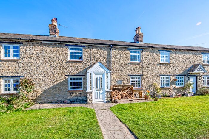 2 Bedroom Terraced House For Sale In West End, Launton, Bicester, OX26