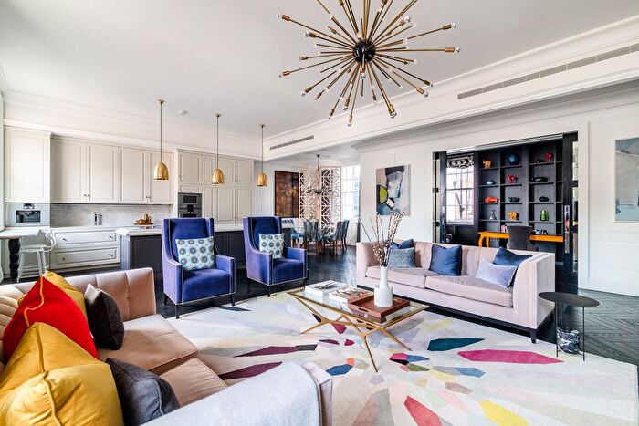 2 Bedroom Flat To Rent In Bedford Street, Covent Garden, WC2E