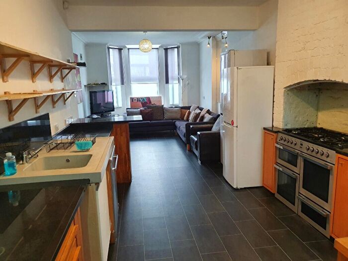 1 Bedroom Semi-Detached House To Rent In HouseShare Upper Lloyd Street, Rusholme, Manchester, M14