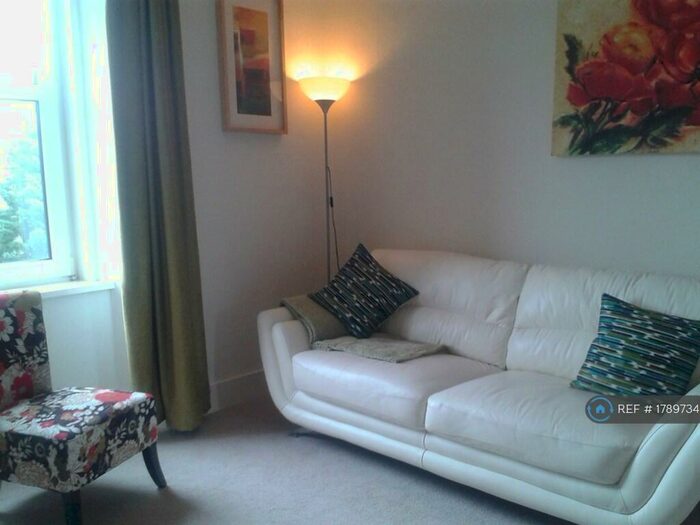 Studio To Rent In Holburn Street, Aberdeen, AB10