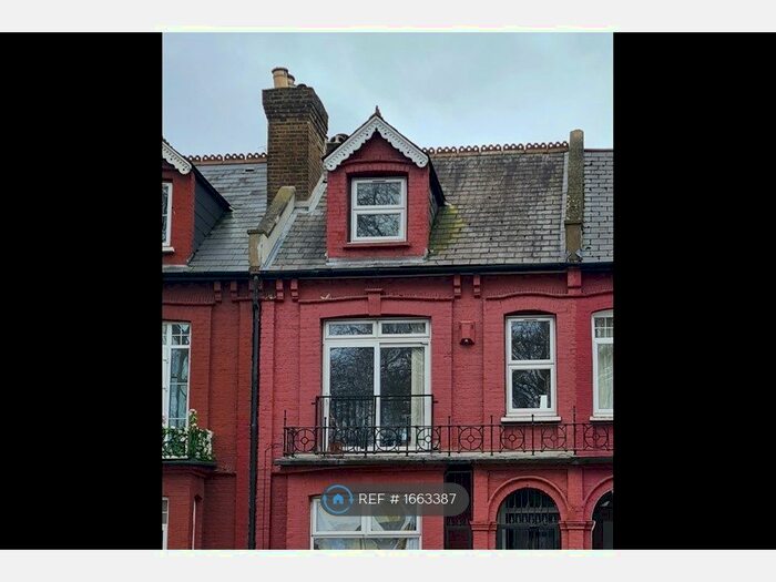 3 Bedroom Flat To Rent In Willoughby Road, London, N8