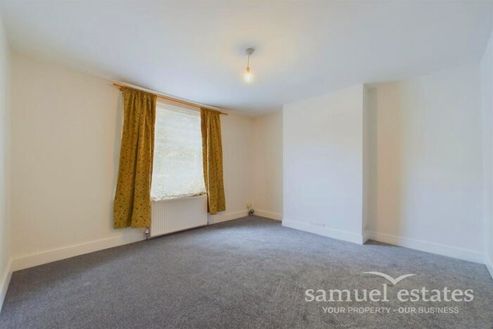 2 Bedroom Terraced House To Rent In Queens Road, Croydon, CR0