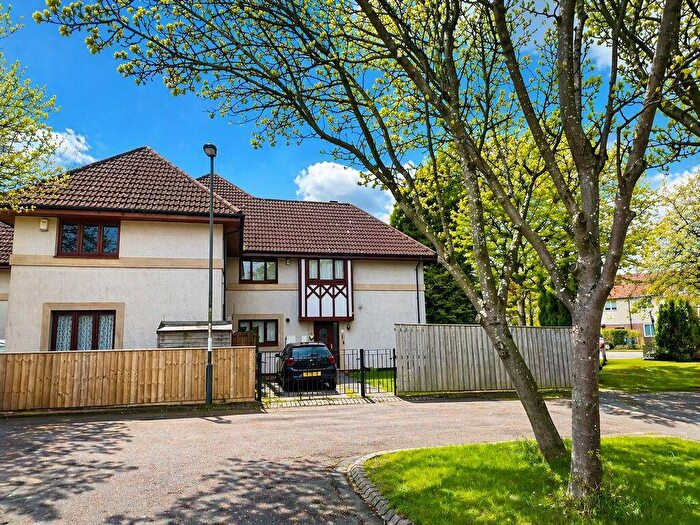 3 Bedroom Semi-Detached House For Sale In Columbia Grange, Newcastle Upon Tyne, NE3