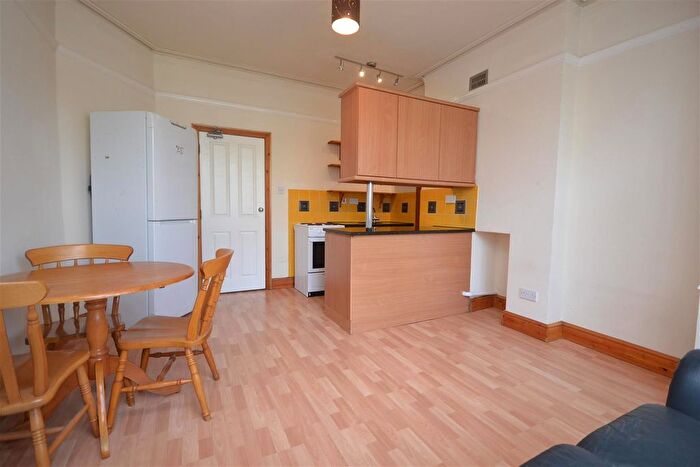 1 Bedroom Flat To Rent In Wokingham Road, Earley, Reading, RG6