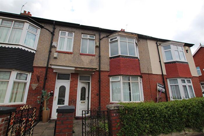 4 Bedroom Property To Rent In Wingrove Road, Newcastle Upon Tyne, NE4