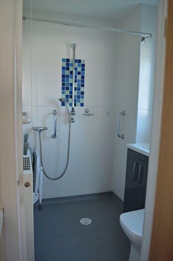 1 Bedroom Flat To Rent In High Street, Honiton, Devon, EX14