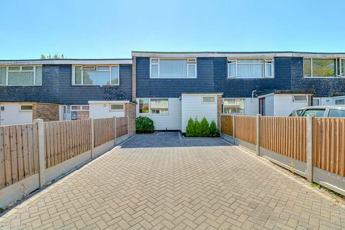 3 Bedroom Terraced House To Rent In Cattawade Link, Basildon, SS14