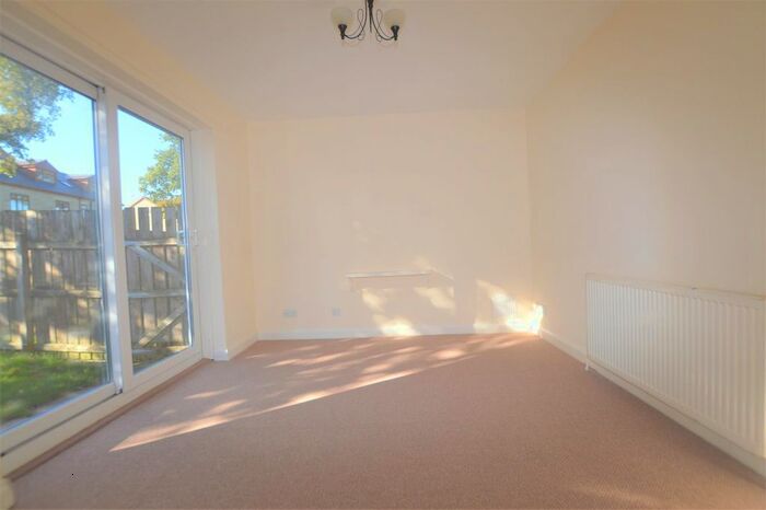 1 Bedroom Terraced Bungalow To Rent In Duchywood, Heaton, Bradford, BD9
