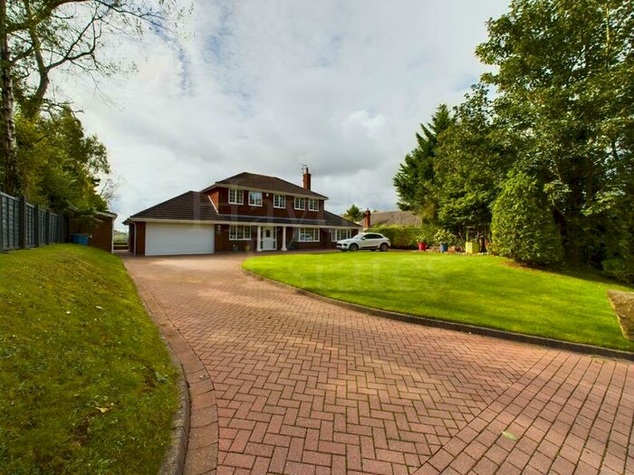 4 Bedroom Detached House For Sale In The Square, Stottesdon, DY14