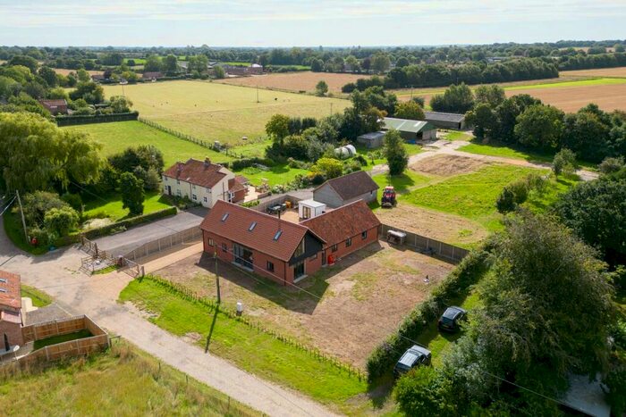 5 Bedroom Detached House For Sale In Thumb Lane, Horningtoft, NR20