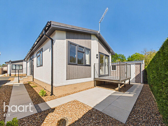 2 Bedroom Park Home For Sale In Cathedral View Park, Witchford, CB6