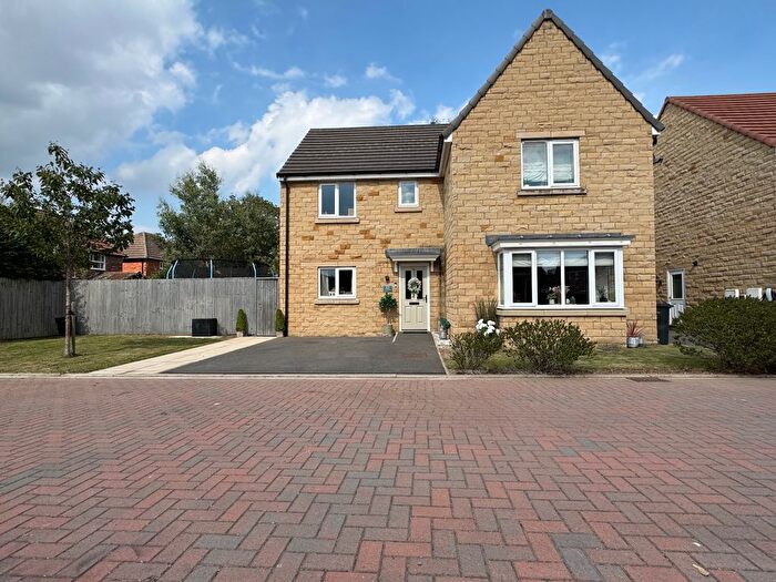 5 Bedroom Detached House For Sale In Cowstail Lane, York, YO26